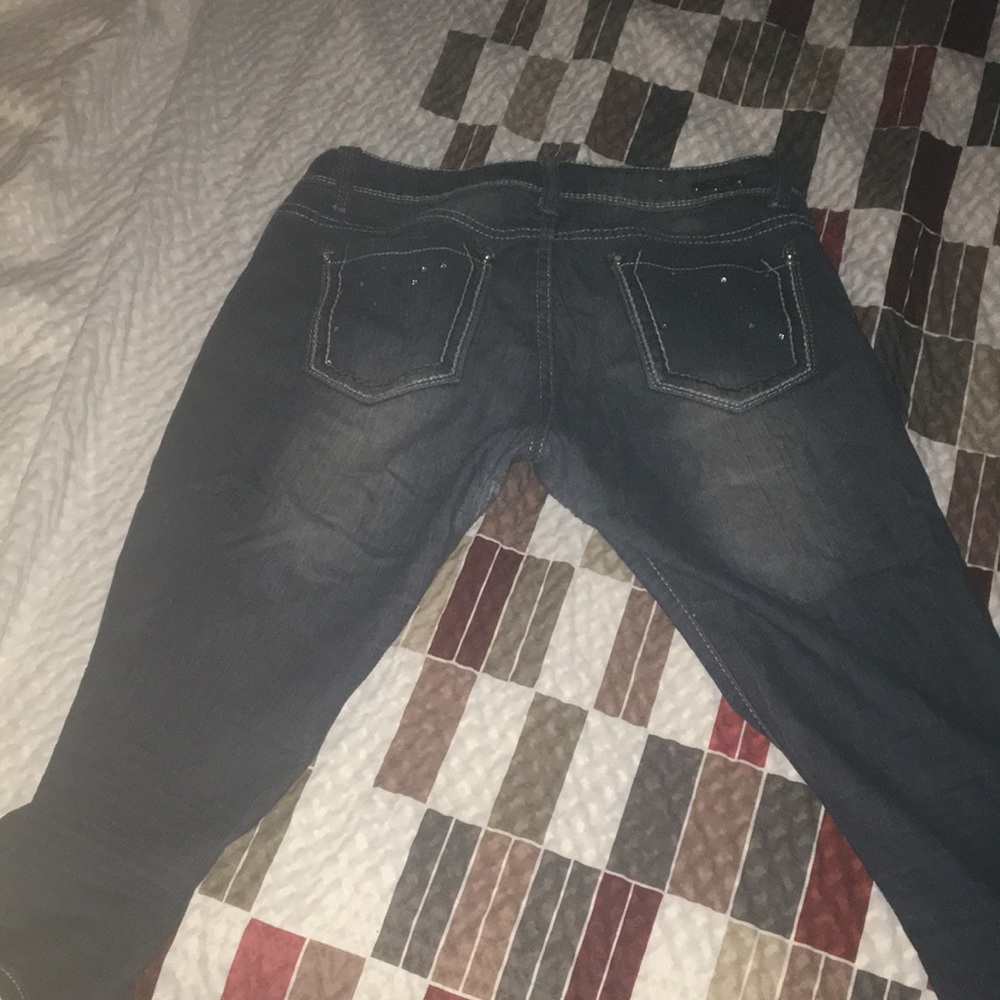 Capris - Picture 2 of 2